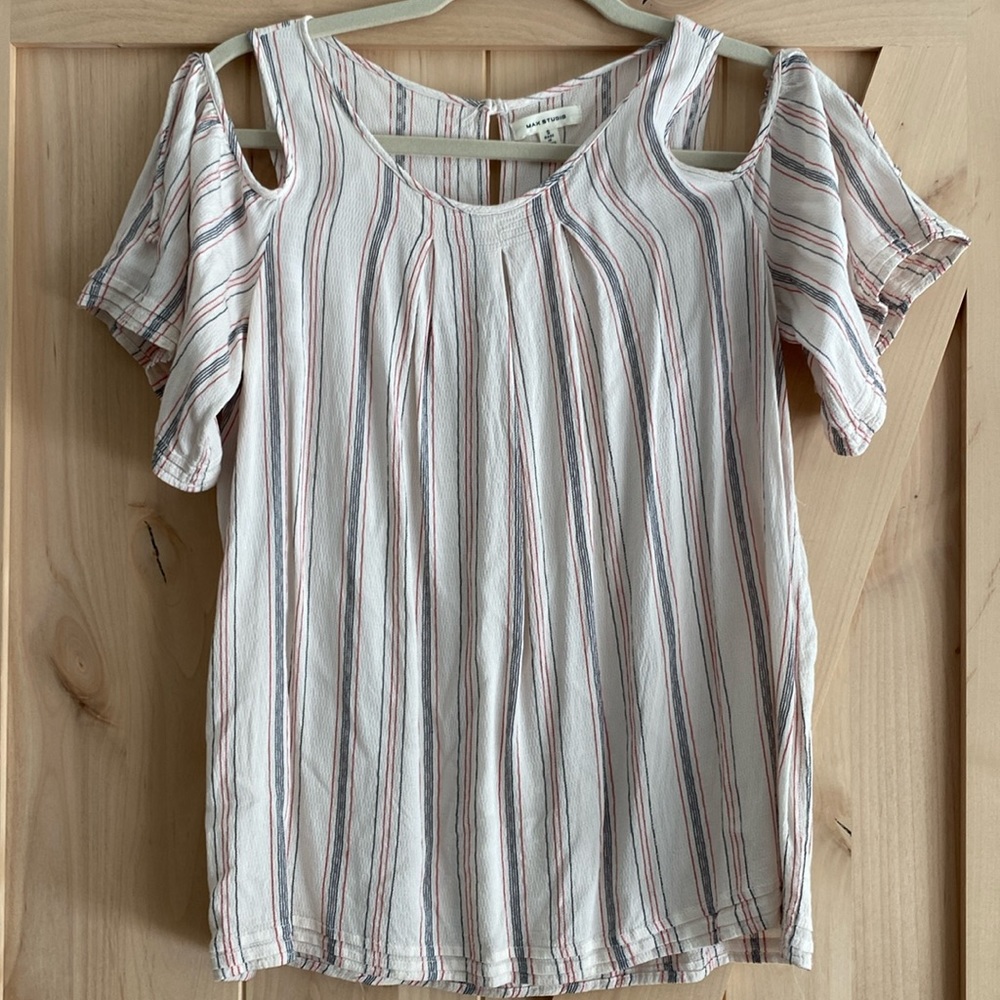 Max Studio off shoulder gauzy feel too! CUTE! (Small)